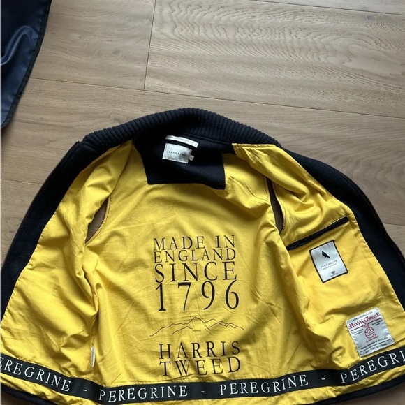 Peregrine Harry Tweed zip vest. - Picture 5 of 6